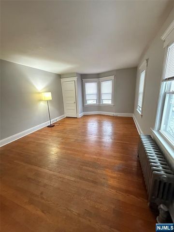 139 Summit Cross, Rutherford, NJ 07070