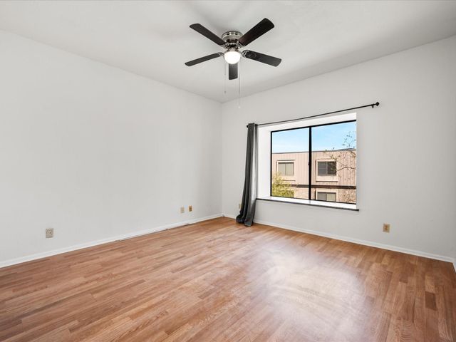 2211 S Braeswood Boulevard 23C, Houston, TX 77030