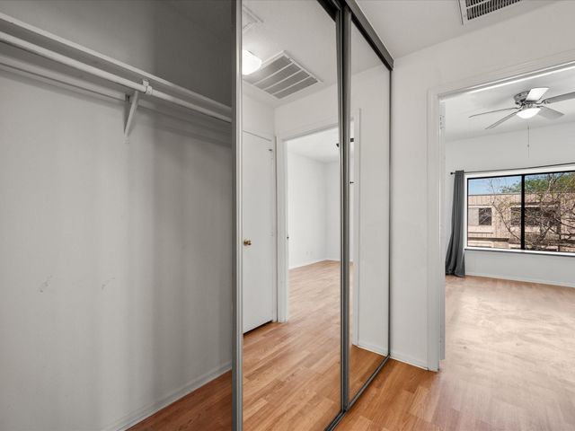 2211 S Braeswood Boulevard 23C, Houston, TX 77030