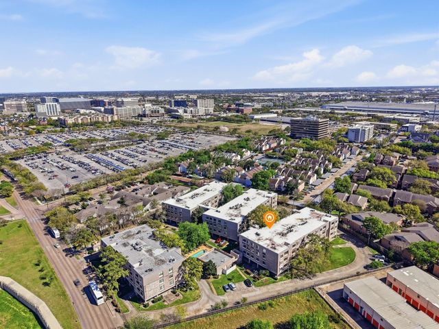 2211 S Braeswood Boulevard 23C, Houston, TX 77030