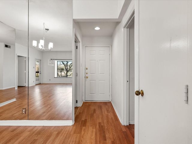 2211 S Braeswood Boulevard 23C, Houston, TX 77030