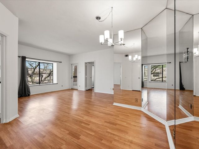 2211 S Braeswood Boulevard 23C, Houston, TX 77030