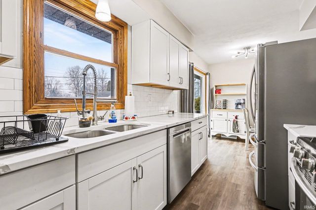 18460 Brewster Drive, Bristol, IN 46507