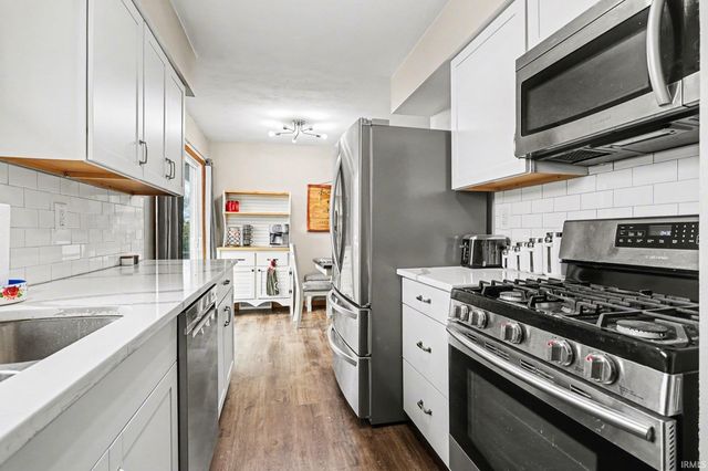 18460 Brewster Drive, Bristol, IN 46507