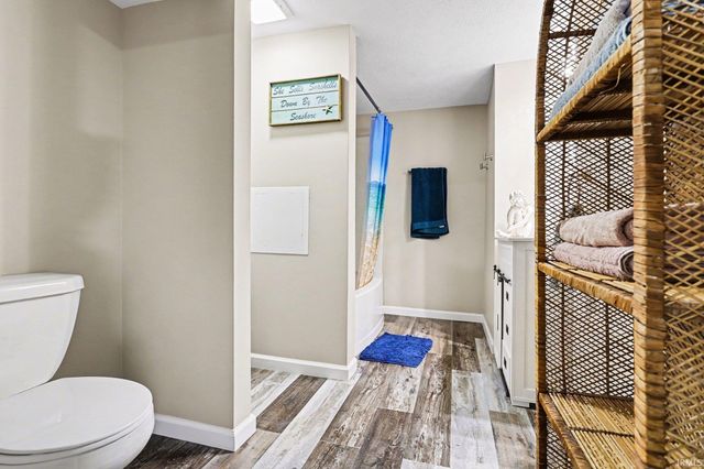 18460 Brewster Drive, Bristol, IN 46507