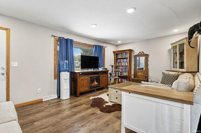 18460 Brewster Drive, Bristol, IN 46507