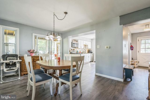 6 LINDEN COURT, Blackwood, NJ 08012