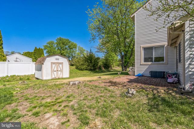 6 LINDEN COURT, Blackwood, NJ 08012