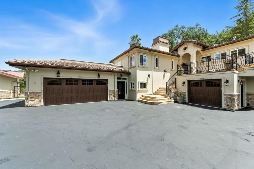 18702 Bear Creek Road, Los Gatos, CA 95033
