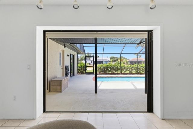 154 HOURGLASS DRIVE, Venice, FL 34293