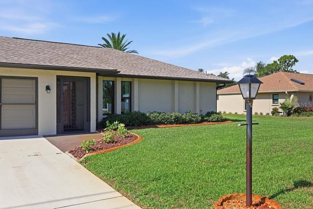 154 HOURGLASS DRIVE, Venice, FL 34293