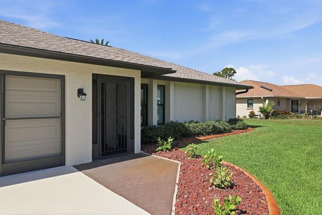 154 HOURGLASS DRIVE, Venice, FL 34293