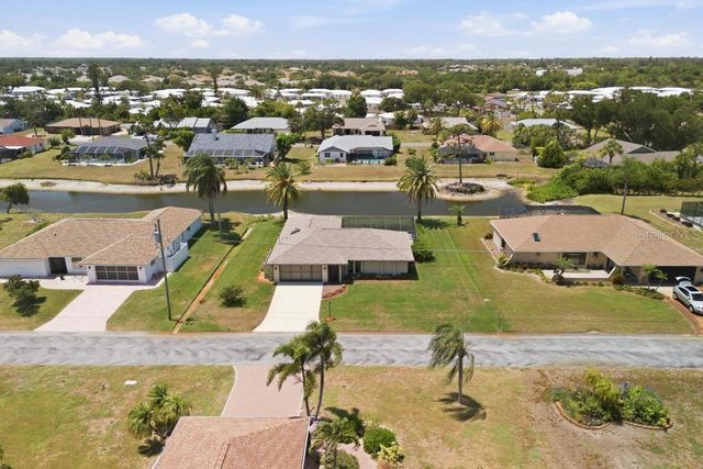 154 HOURGLASS DRIVE, Venice, FL 34293