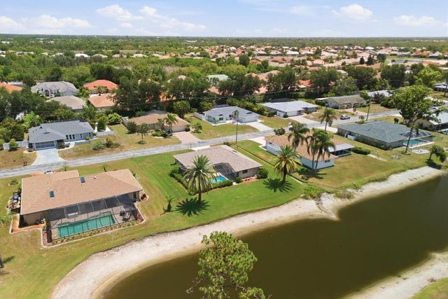 154 HOURGLASS DRIVE, Venice, FL 34293