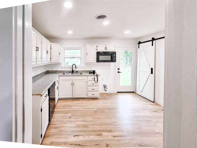 309 Brunswick Lane, Mesquite, TX 75149