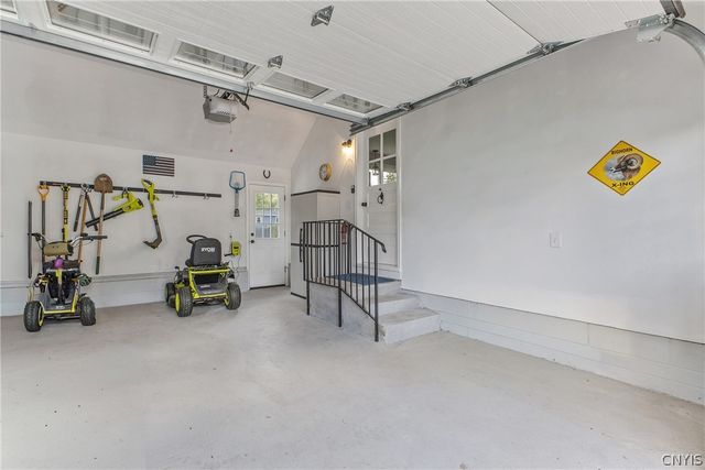 207 Juanita Drive, Salina, NY 13090