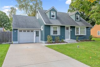 207 Juanita Drive, Salina, NY 13090