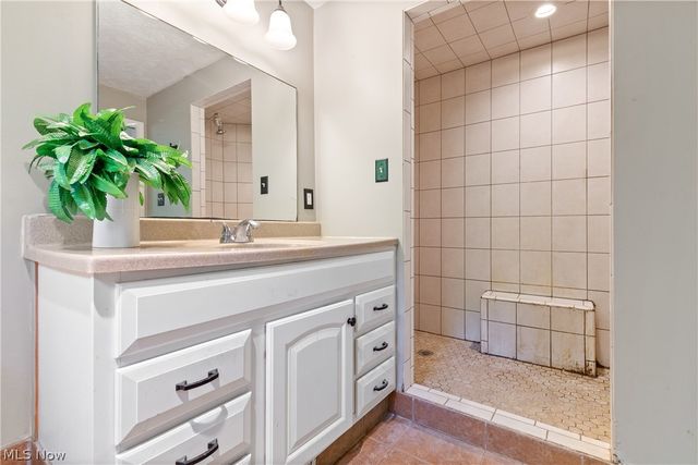 6541 Newton Falls Road, Ravenna, OH 44266