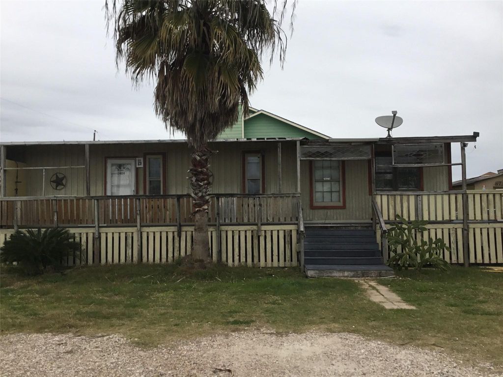 1404 E Bayshore Drive B, Dickinson, TX 77539