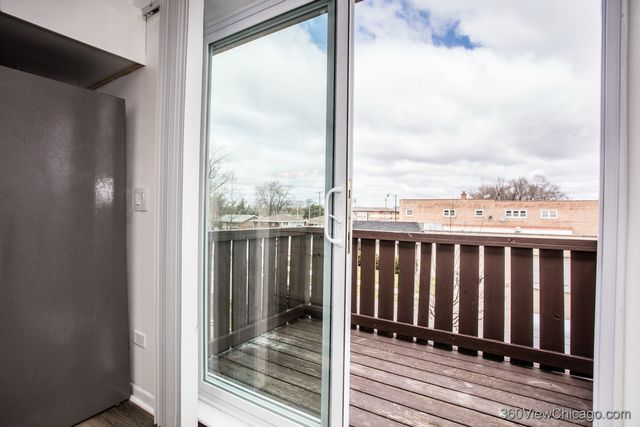 7459 N Waukegan Road 3, Niles, IL 60714
