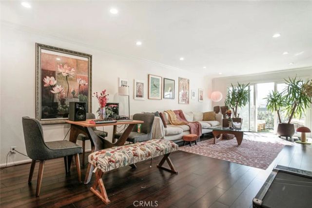 2940 N Verdugo Road 305, Glendale, CA 91208