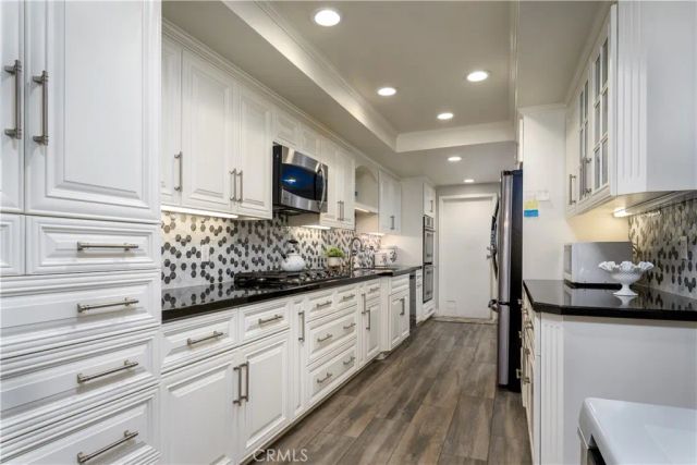 9453 Friendly Woods Lane, Whittier, CA 90605