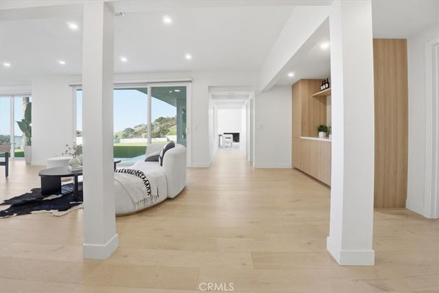 2717 N Mountain Avenue, Claremont, CA 91711