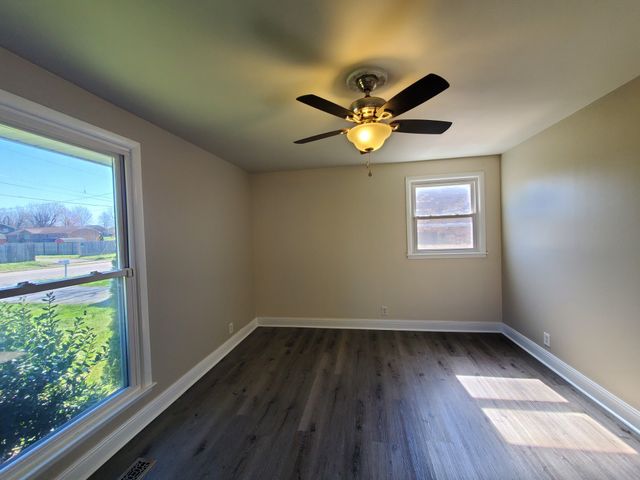 219 Wessington Pl, Hendersonville, TN 37075