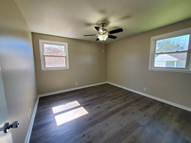 219 Wessington Pl, Hendersonville, TN 37075