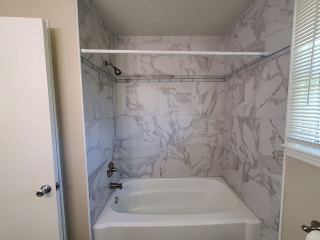 219 Wessington Pl, Hendersonville, TN 37075