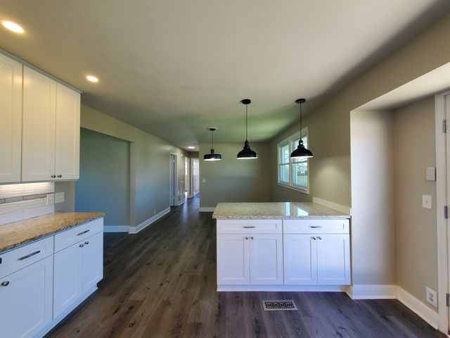 219 Wessington Pl, Hendersonville, TN 37075