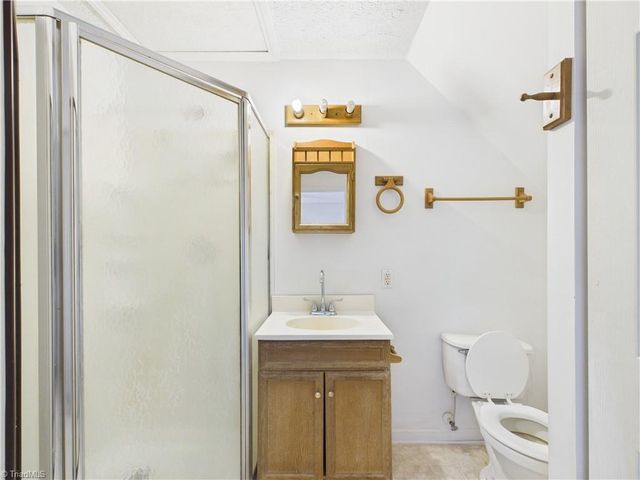 2094 Asheboro School Road, Asheboro, NC 27203
