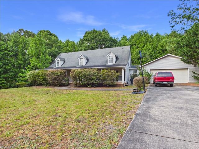 2094 Asheboro School Road, Asheboro, NC 27203