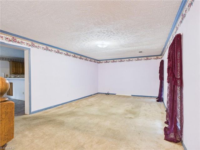 2094 Asheboro School Road, Asheboro, NC 27203