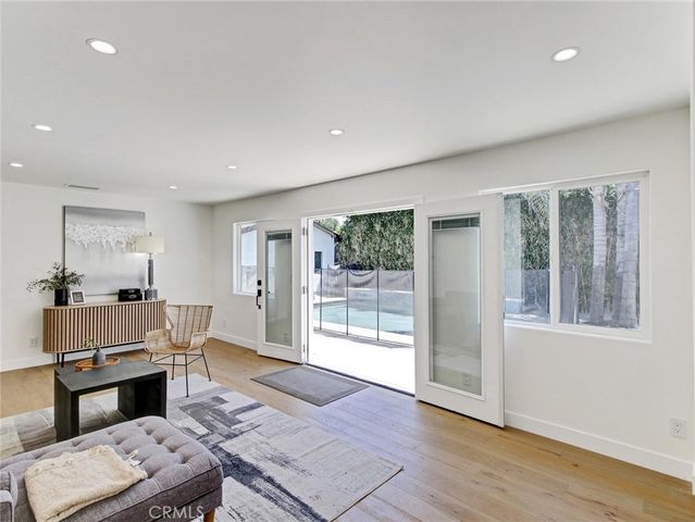 17349 Saticoy, Northridge, CA 91325