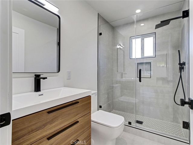17349 Saticoy, Northridge, CA 91325