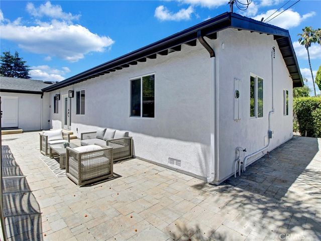 17349 Saticoy, Northridge, CA 91325
