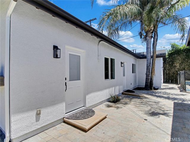 17349 Saticoy, Northridge, CA 91325