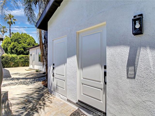 17349 Saticoy, Northridge, CA 91325
