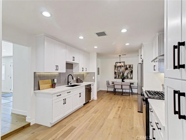 17349 Saticoy, Northridge, CA 91325