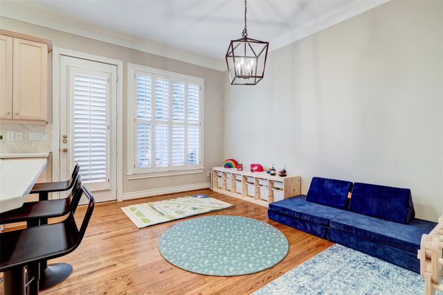20 Annapolis Court, West University Place, TX 77005