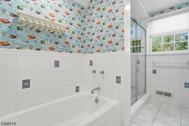 45 Runnymede Rd, Chatham Twp., NJ 07928