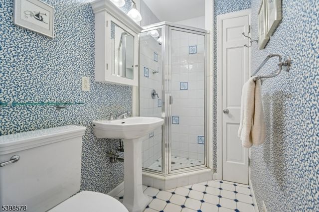 45 Runnymede Rd, Chatham Twp., NJ 07928