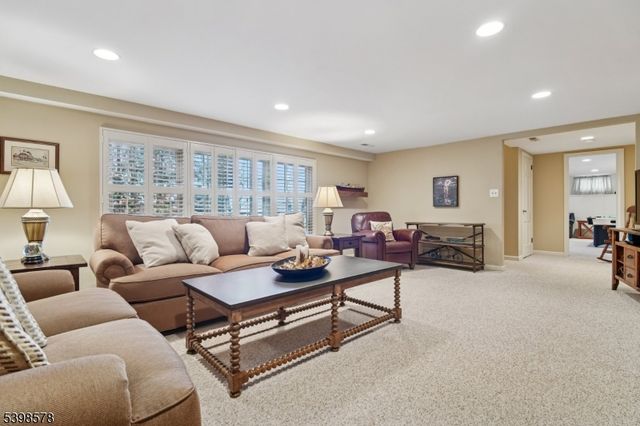 45 Runnymede Rd, Chatham Twp., NJ 07928