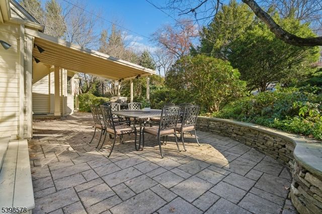 45 Runnymede Rd, Chatham Twp., NJ 07928