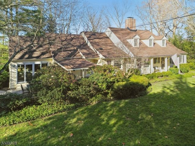 45 Runnymede Rd, Chatham Twp., NJ 07928