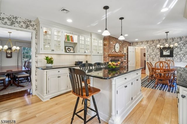 45 Runnymede Rd, Chatham Twp., NJ 07928