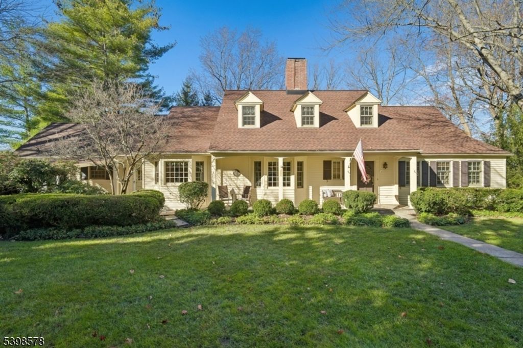 45 Runnymede Rd, Chatham Twp., NJ 07928