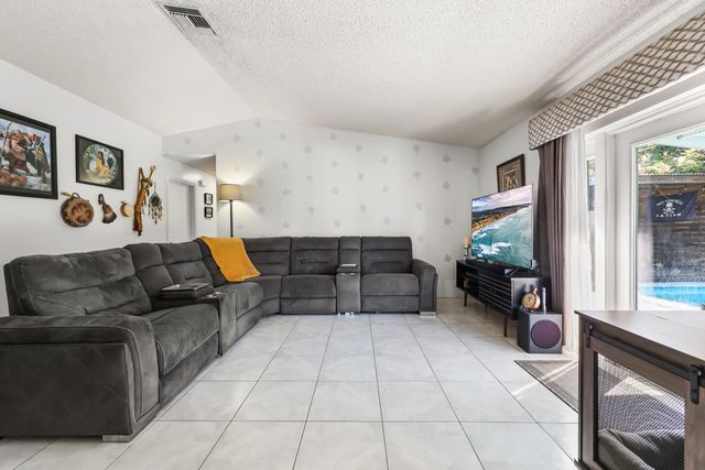 8610 NW 46th Street, Lauderhill, FL 33351