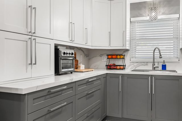 8610 NW 46th Street, Lauderhill, FL 33351